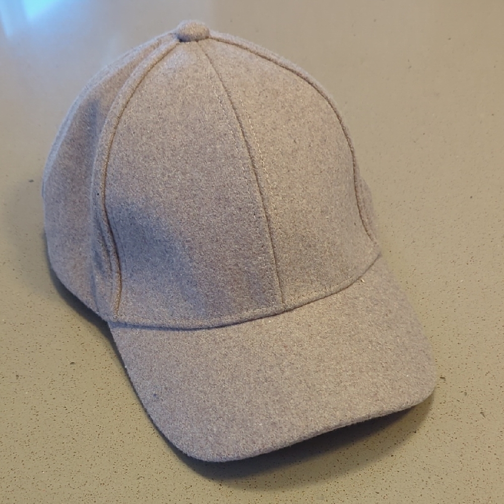 Primark Beige and Black Wool Cap
